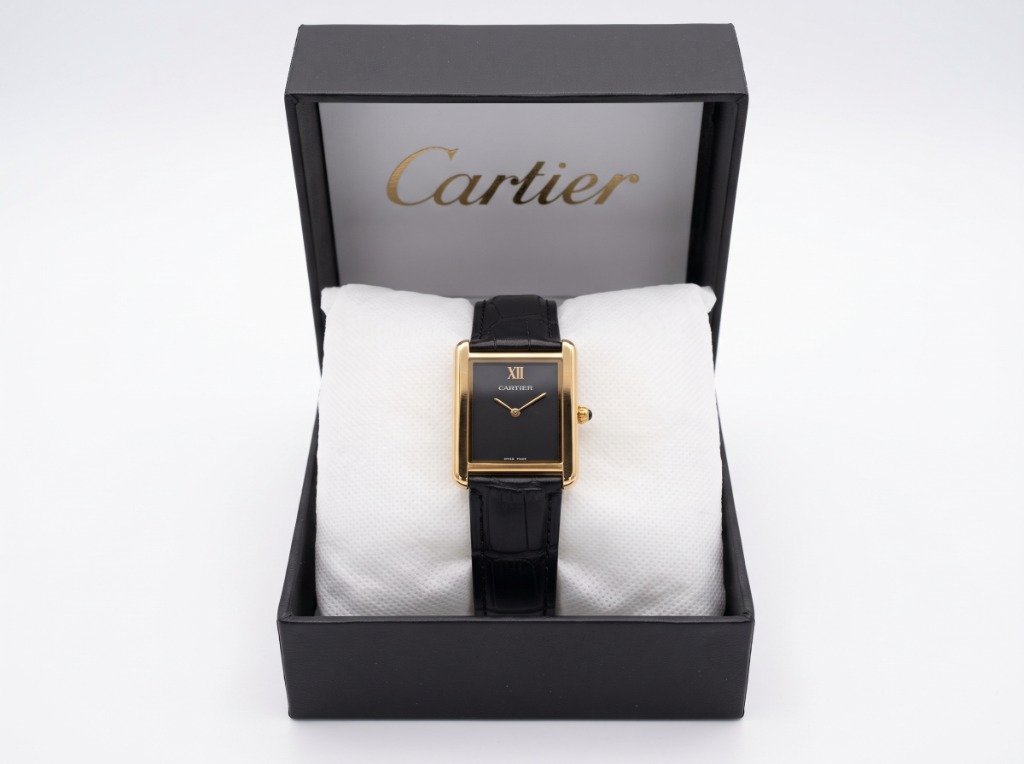 MD Gold Tank Minimalist Noir Dress Watch