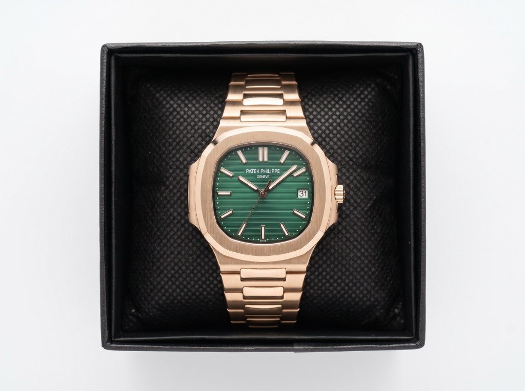 MD Rose Gold Horizon Nautilus Emerald Watch