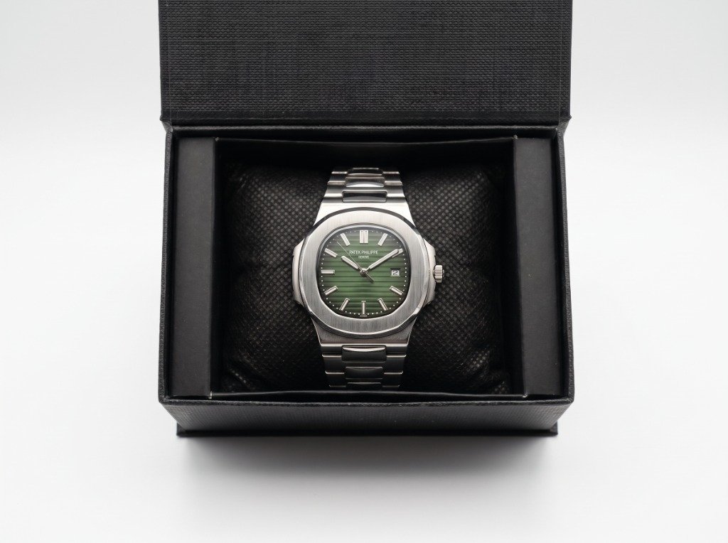 MD Horizon Nautilus Emerald Steel Watch
